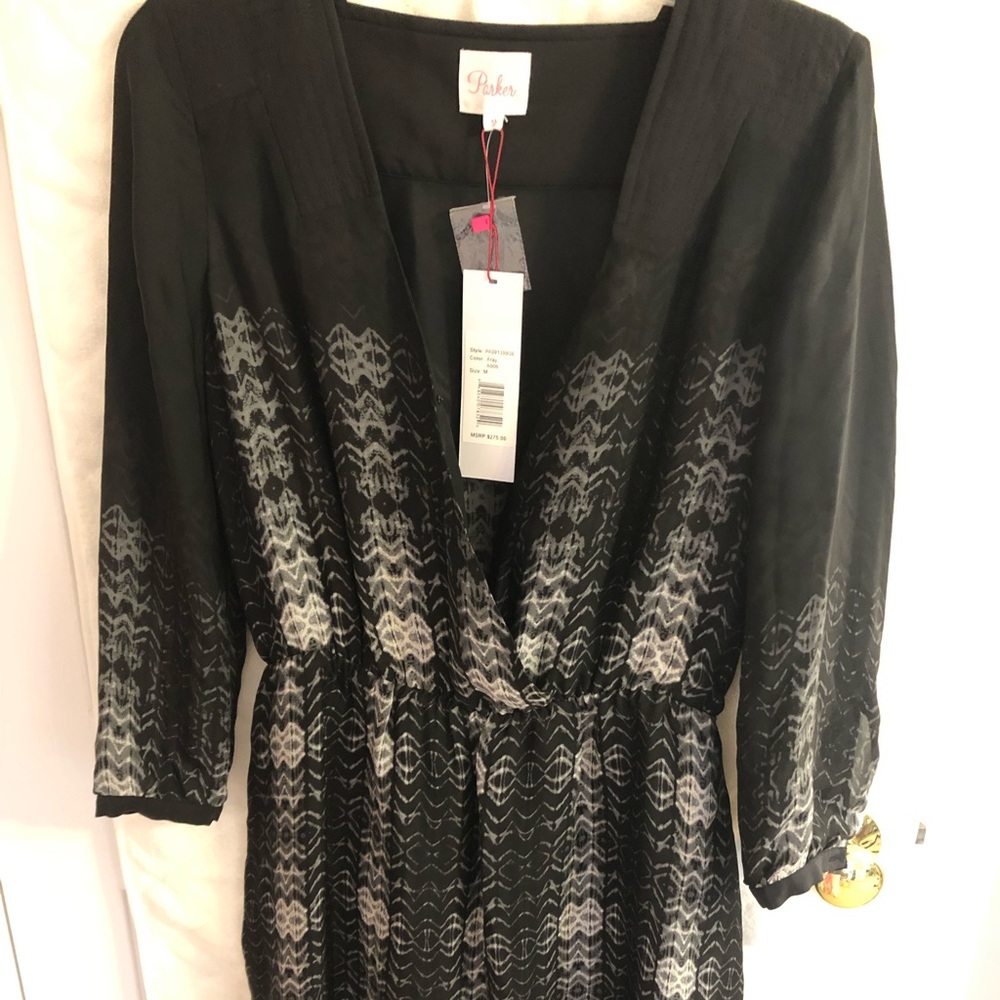 Parker Long Sleeve Dress! Size Medium. NWT